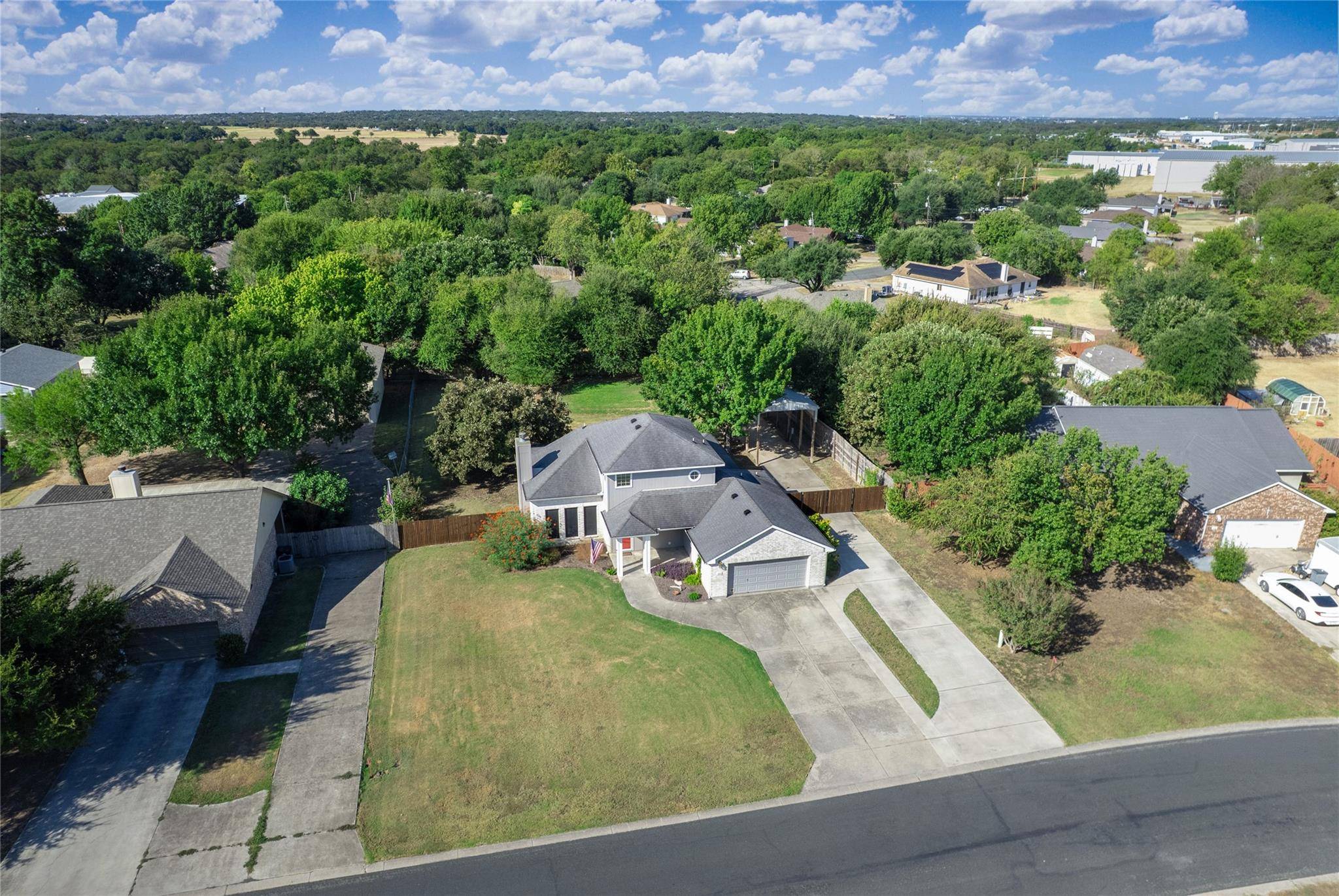 202 Spotted Fawn DR, Hutto, TX 78634