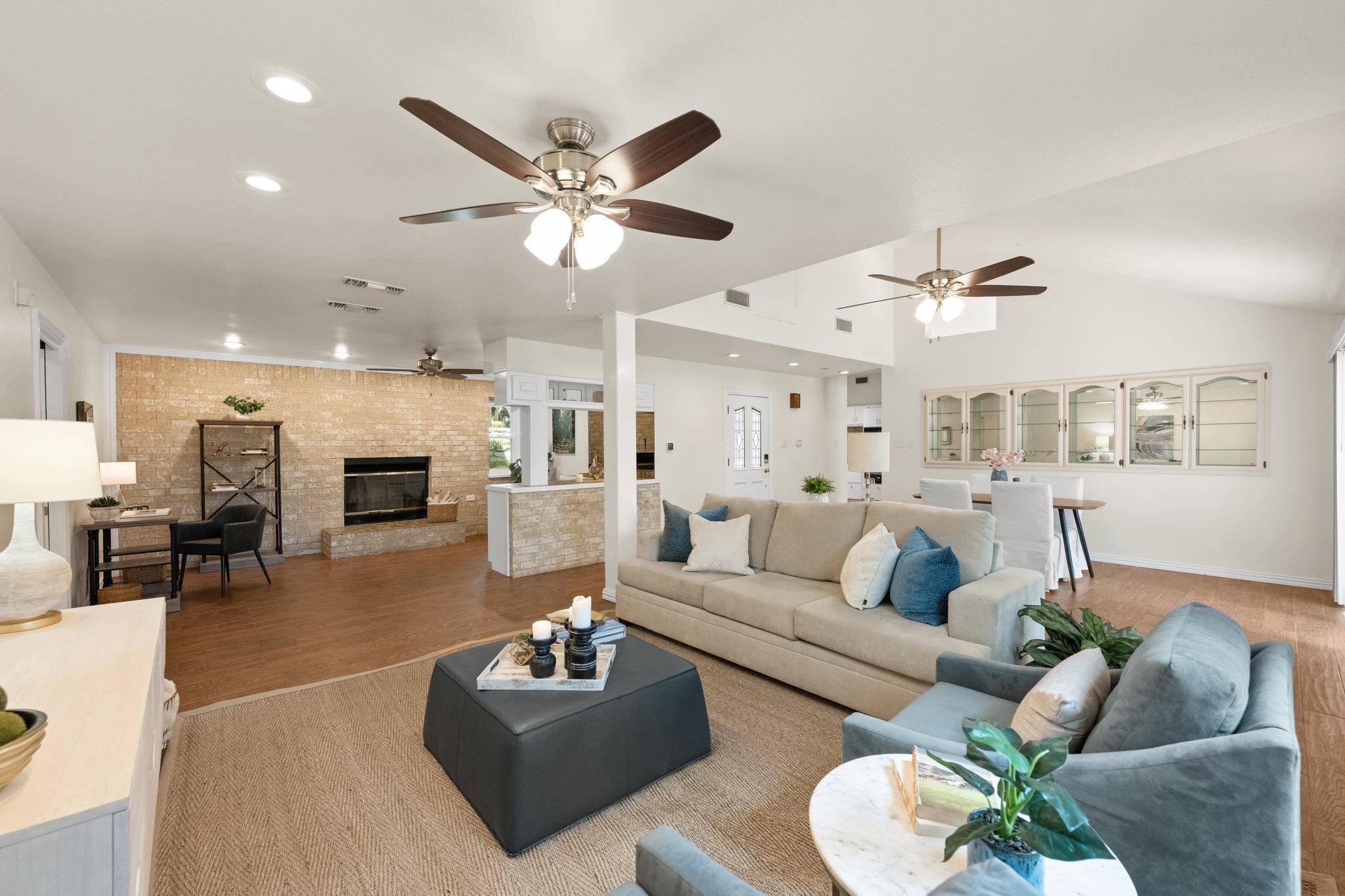 224 Hurst Creek RD, Lakeway, TX 78734