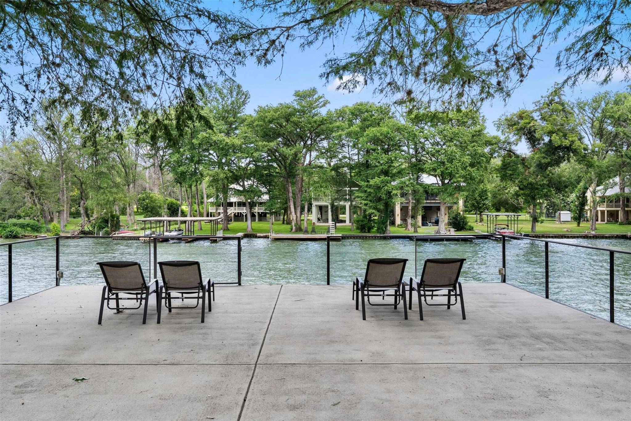 2529 Terminal Loop RD, Mcqueeney, TX 78123