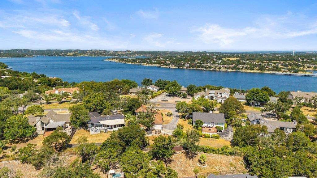124 Lakeway DR, Lakeway, TX 78734