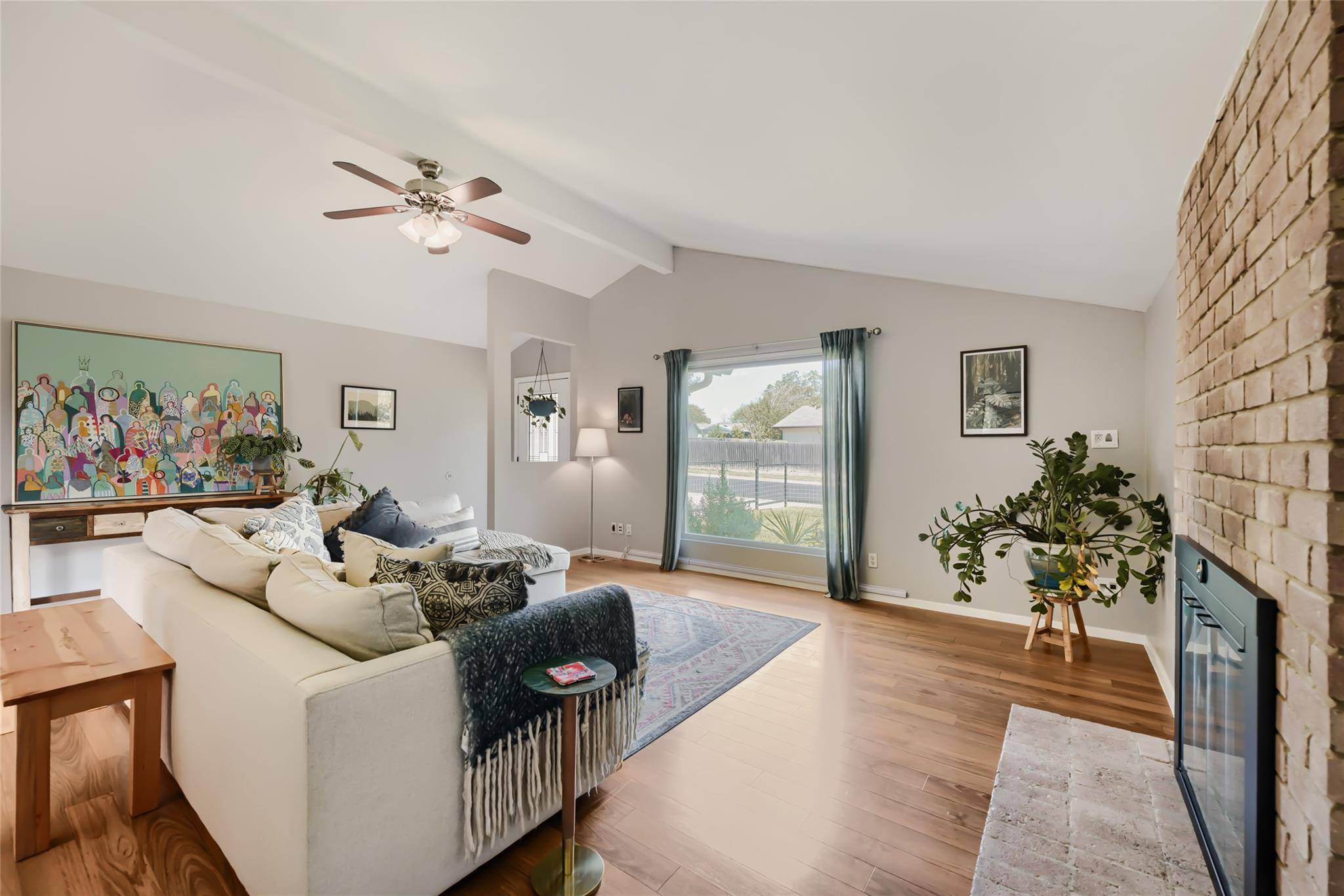 215 Cloudview DR, Austin, TX 78745