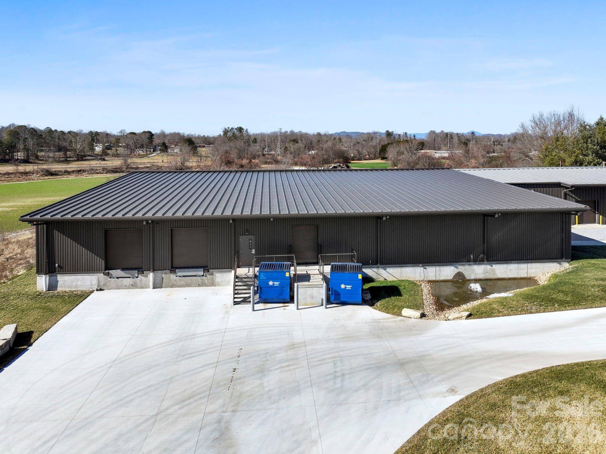 110 Commercial BLVD, Flat Rock, NC 28731