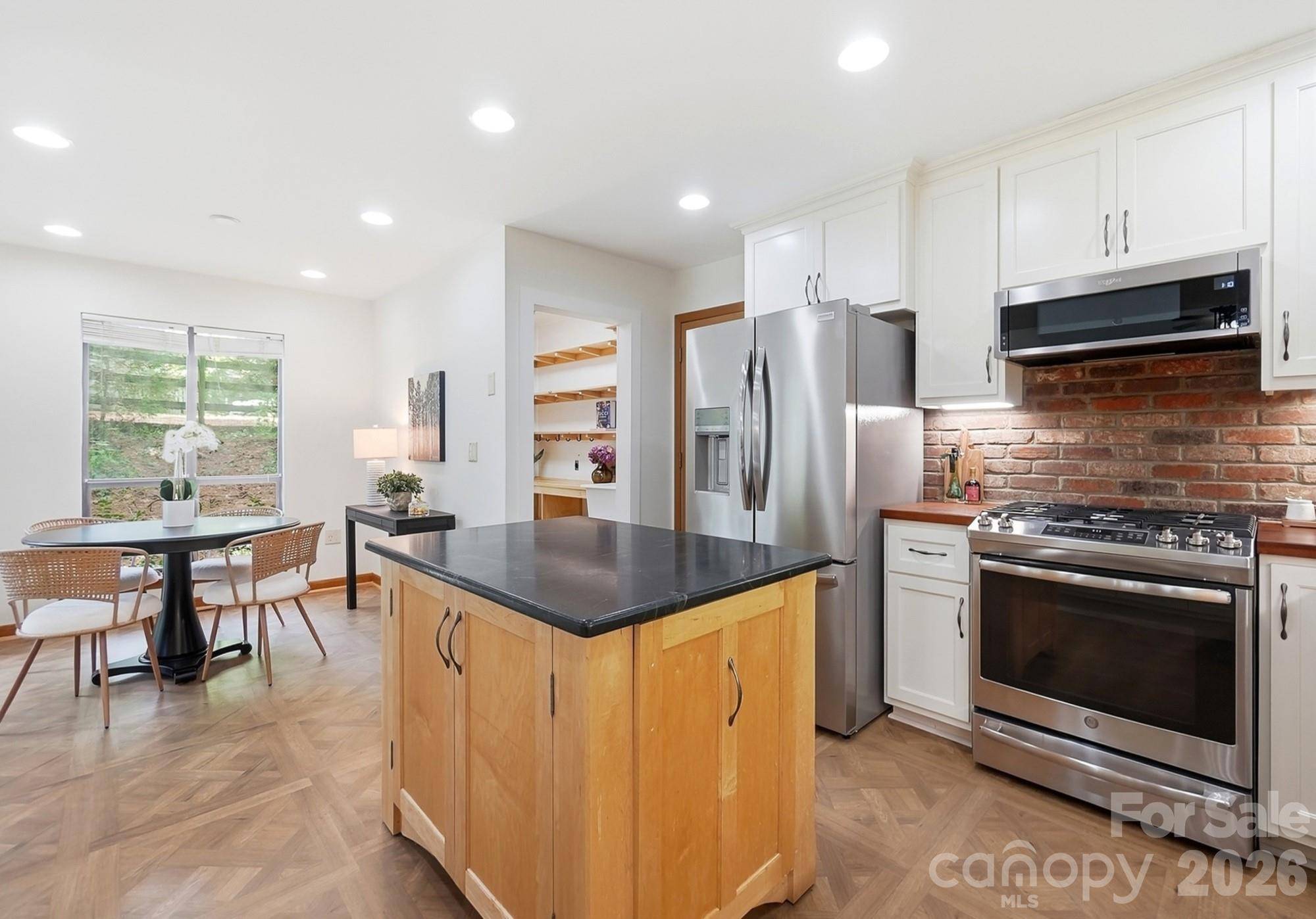 872 Old Bell RD, Charlotte, NC 28270