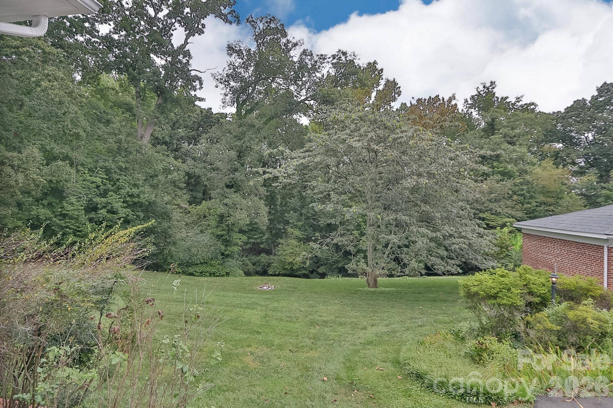 418 W Main ST, Elkin, NC 28621