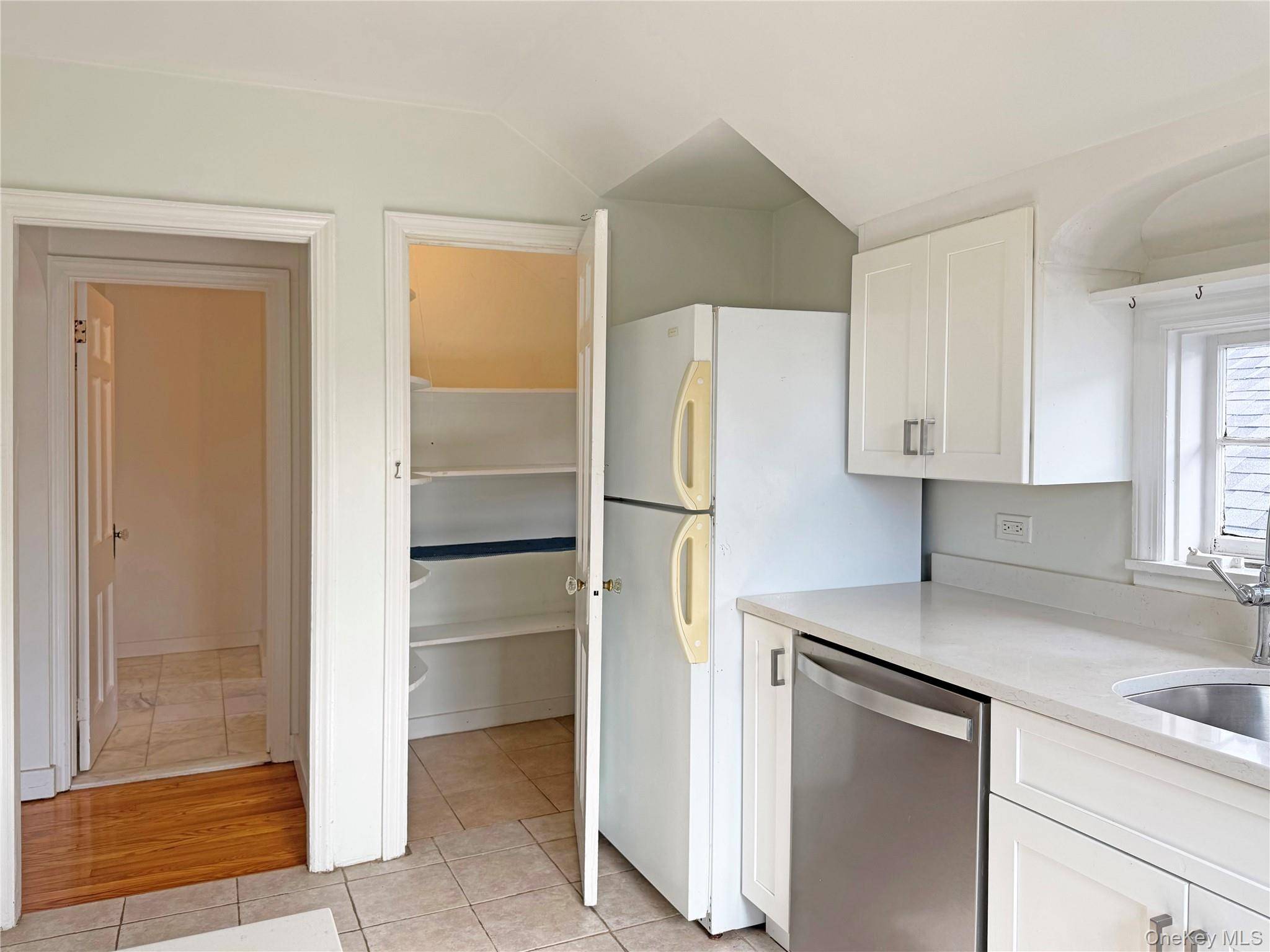 495 Montauk HWY, East Quogue, NY 11942