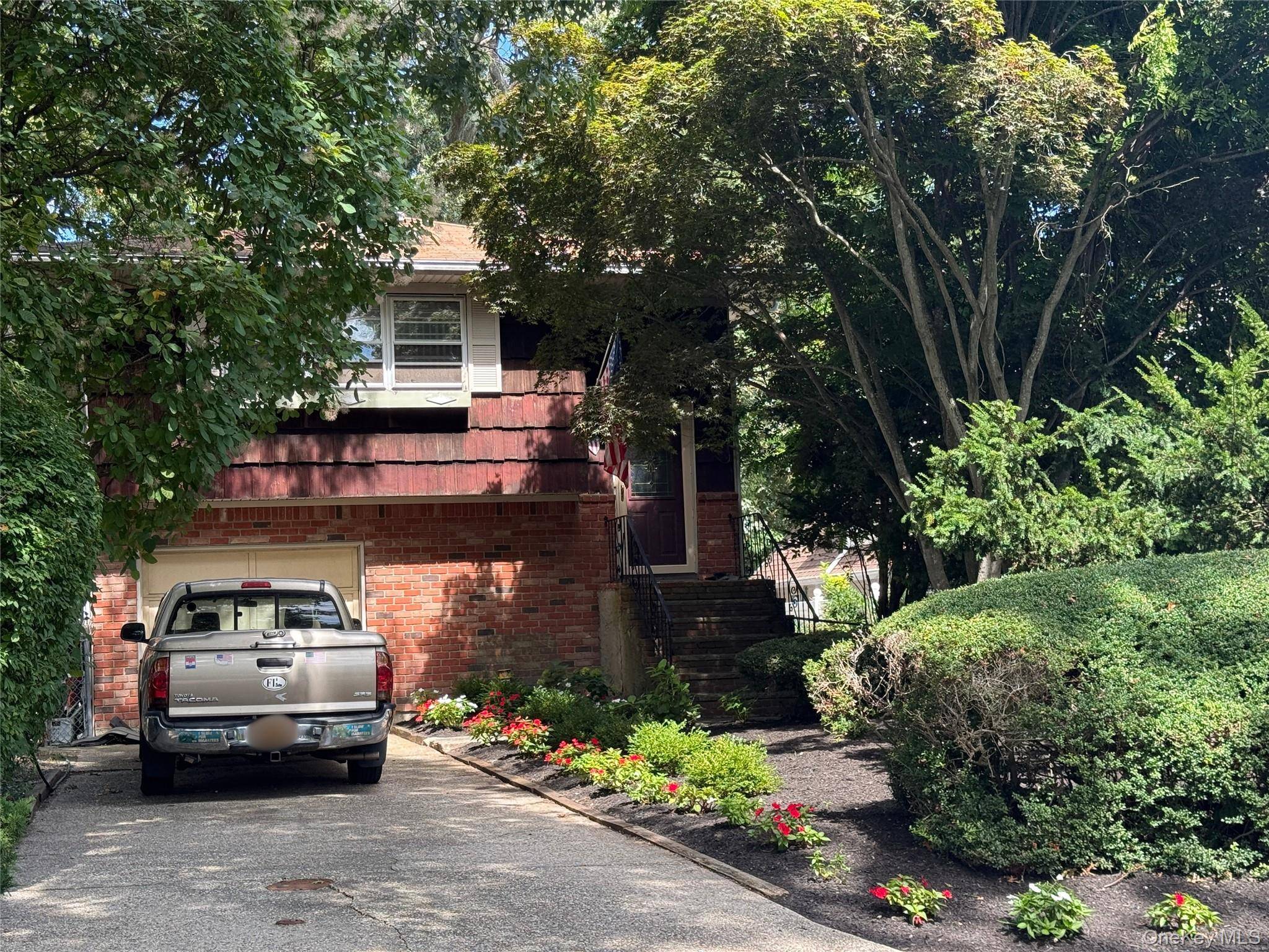 115 Green AVE, Patchogue, NY 11772