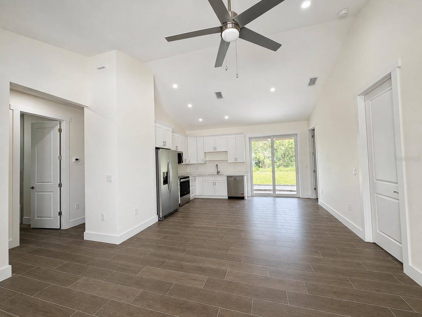 421 CHAMBER ST NW, Port Charlotte, FL 33948