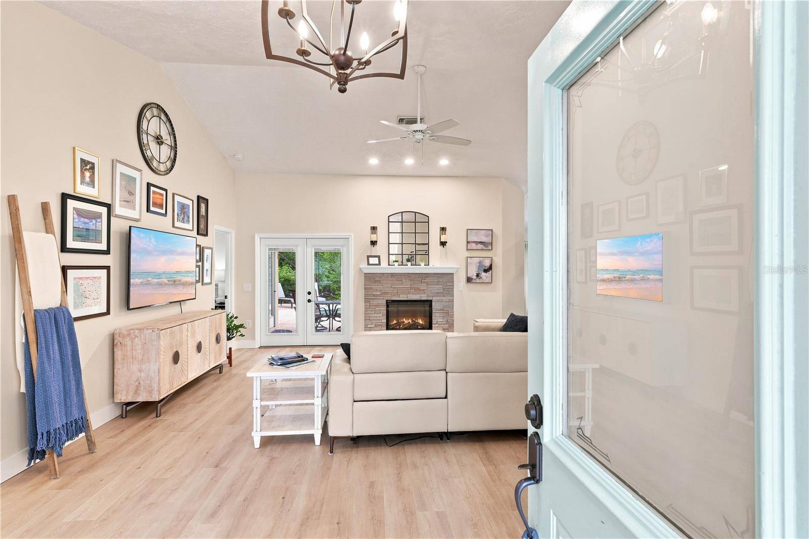 7311 43RD ST E, Sarasota, FL 34243