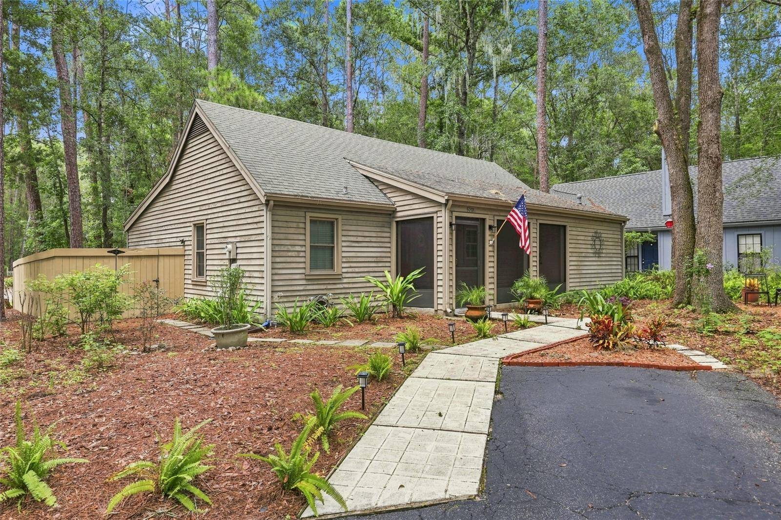 5201 SW 86 TER, Gainesville, FL 32608