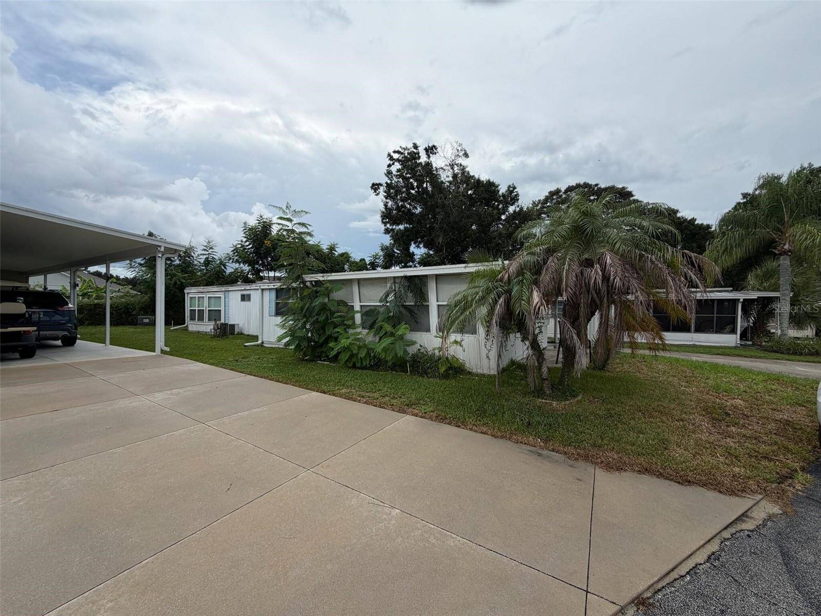 112 HOLIDAY LN, Auburndale, FL 33823