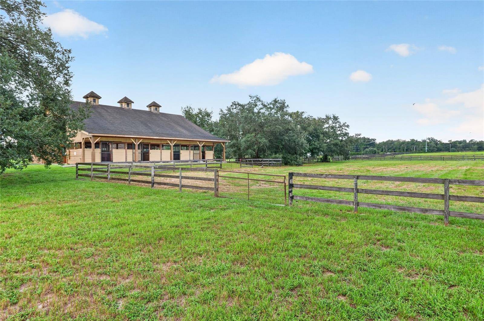 997 NW 63RD CT, Ocala, FL 34482