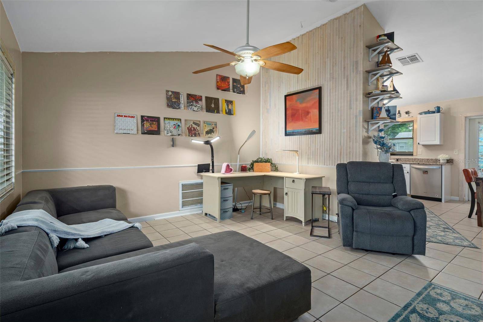 612 E SPRUCE ST, Tarpon Springs, FL 34689