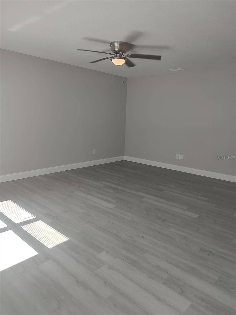 8313 N 10TH ST, Tampa, FL 33604