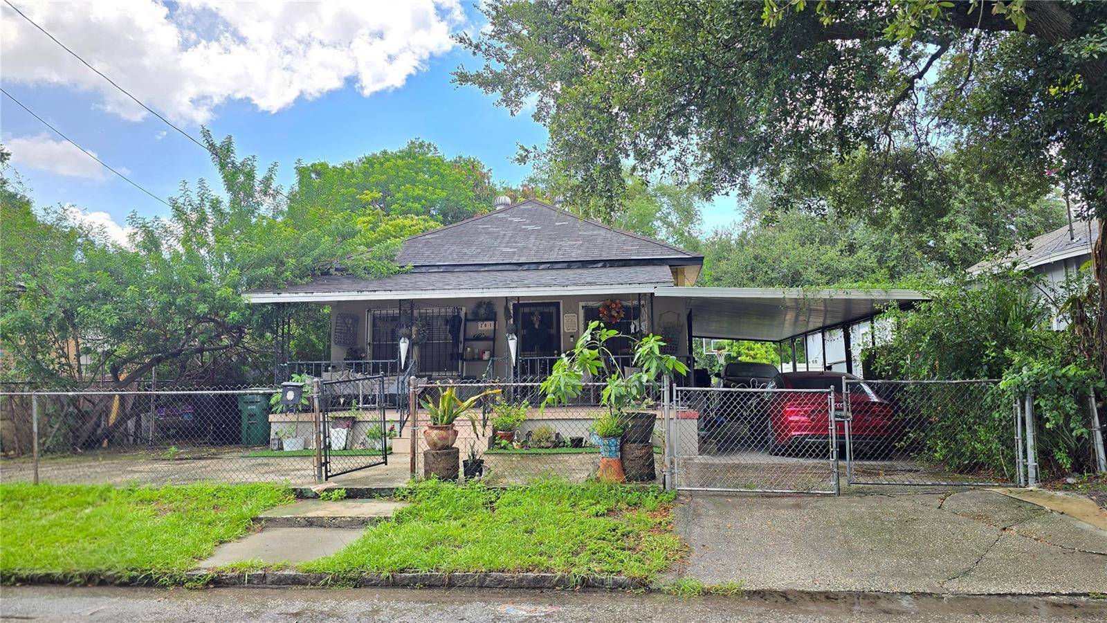 2813 E CLARK ST, Tampa, FL 33605