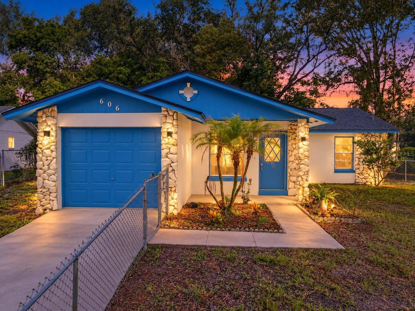606 W TALL PINE, Deland, FL 32724