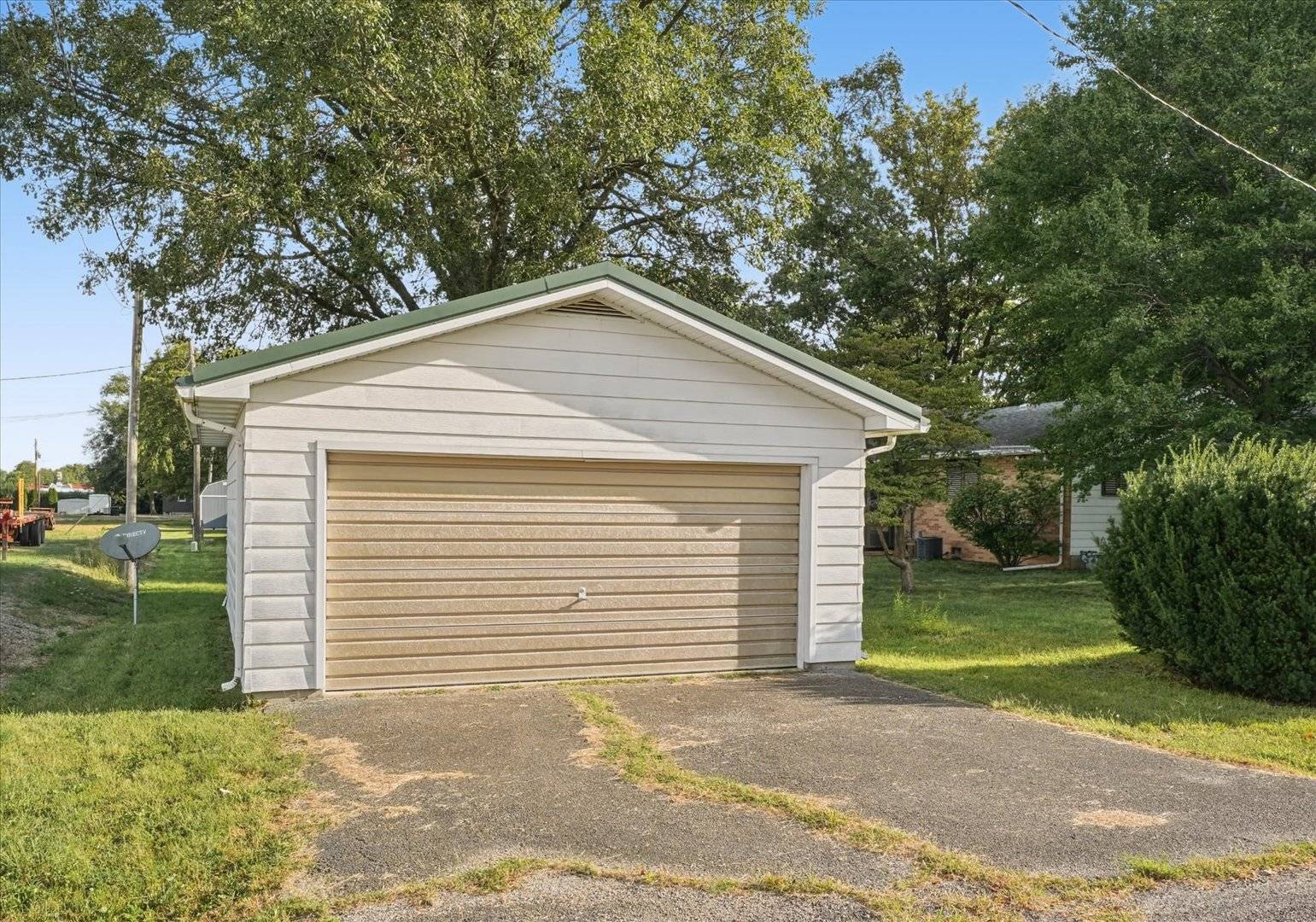 217 Cedar ST, Gibson City, IL 60936