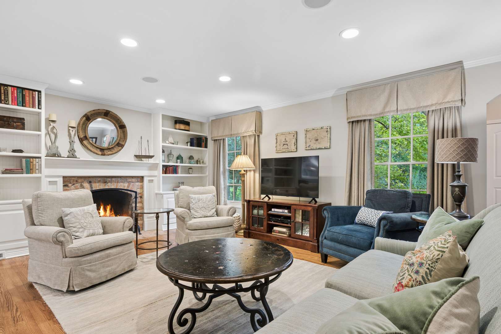 2112 2nd ST, Northbrook, IL 60062