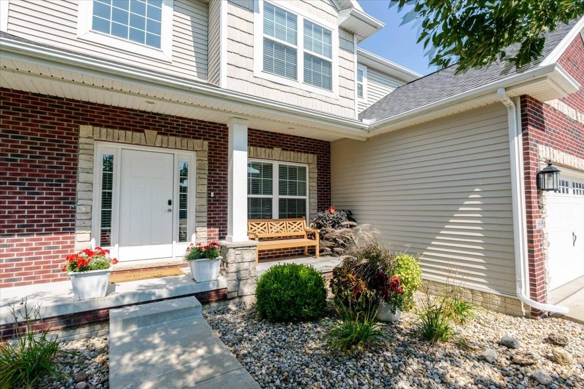 5808 Sugarberry AVE, Bloomington, IL 61705