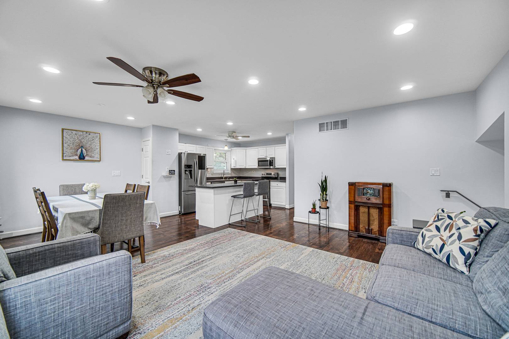 2921 Brentwood CT, Woodridge, IL 60517