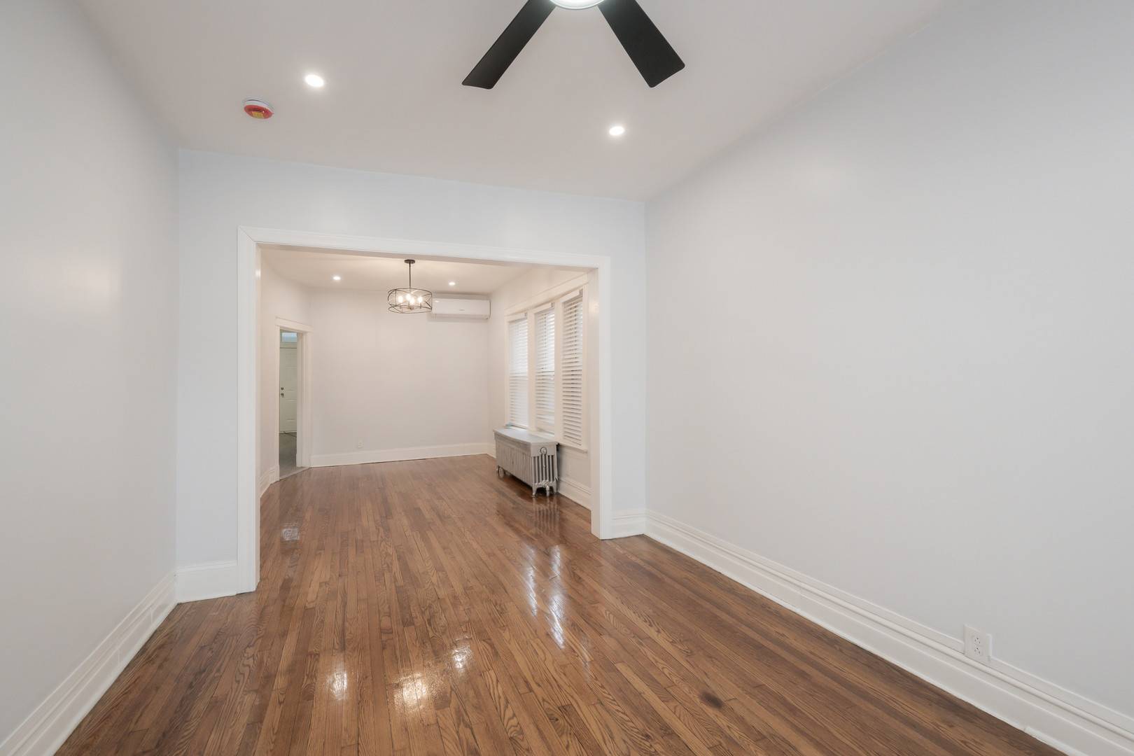7653 S Saint Lawrence AVE, Chicago, IL 60619