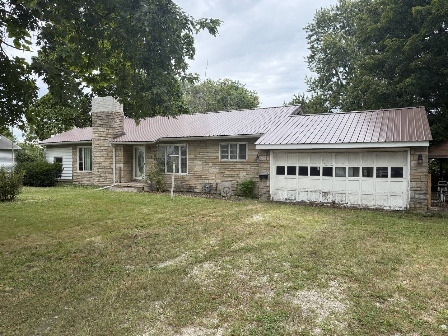 112 N Maple ST, Gilman, IL 60938