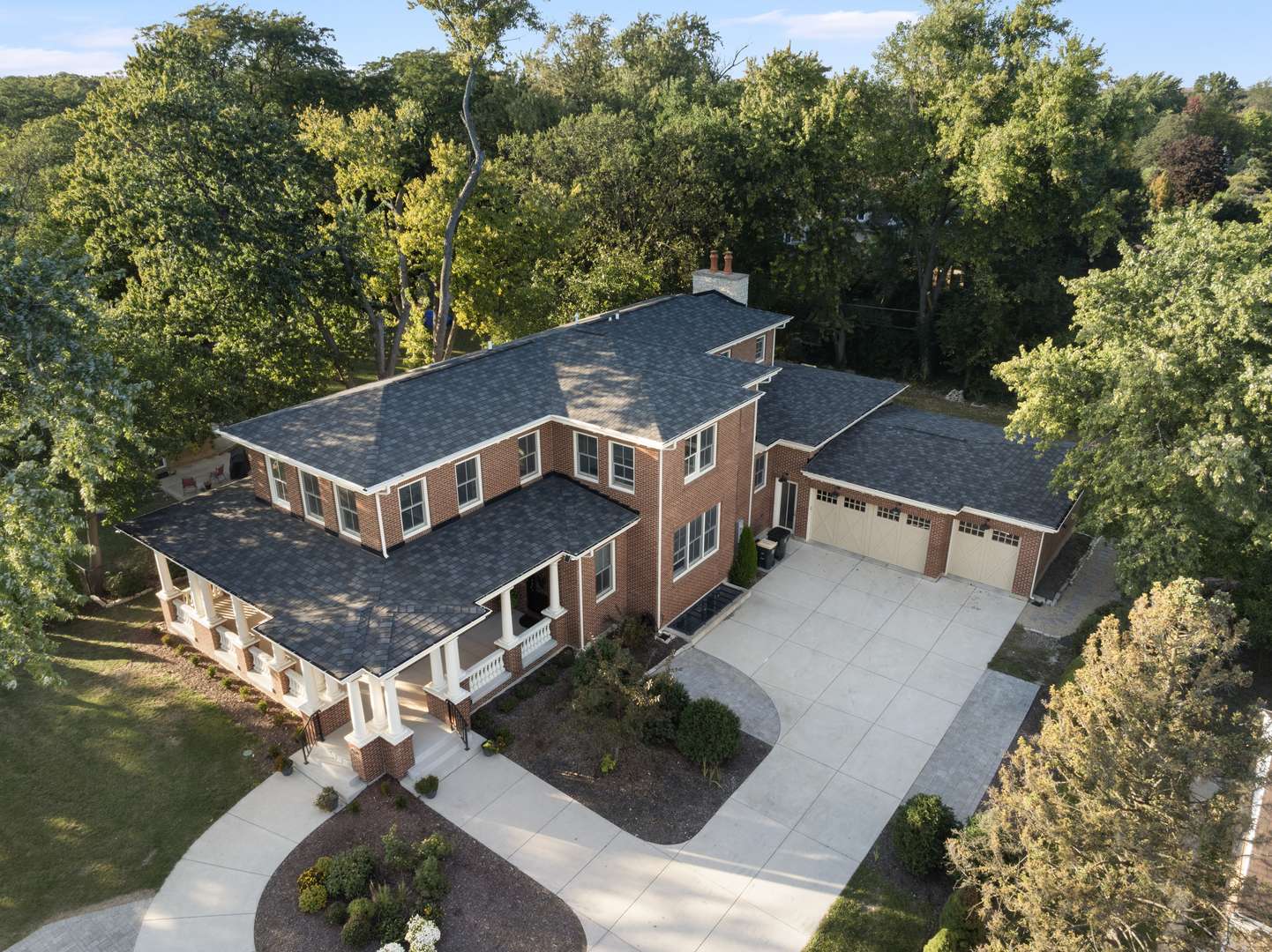 326 E Central RD, Arlington Heights, IL 60005