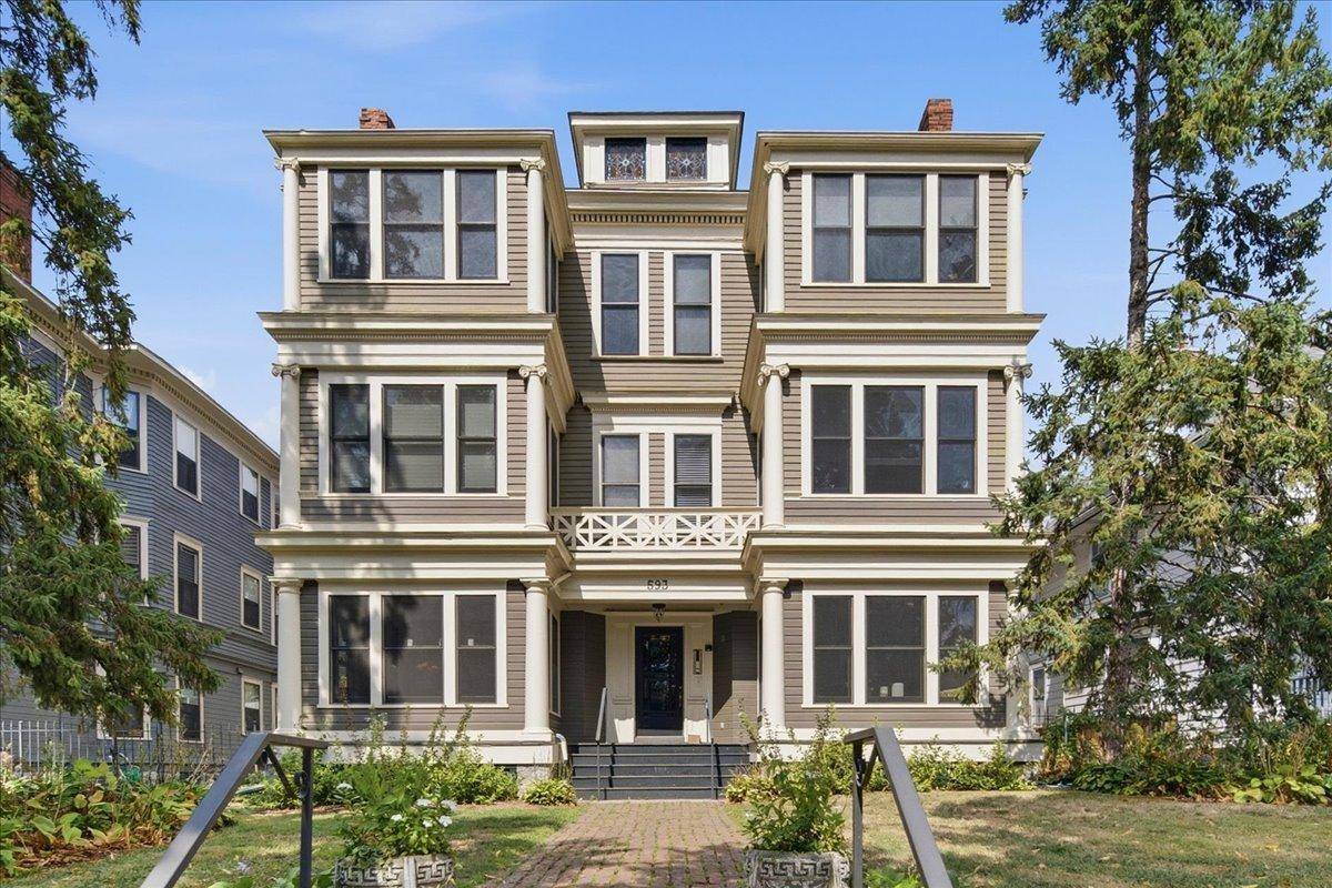 593 Laurel AVE #6E, Saint Paul, MN 55102