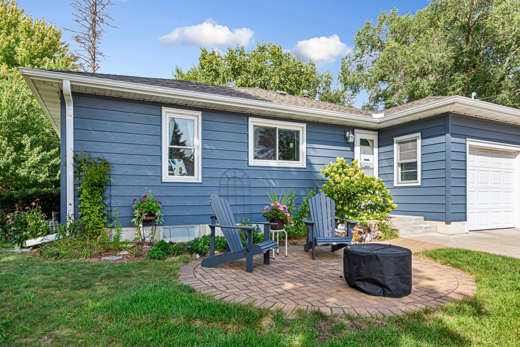 20580 Holyoke AVE, Lakeville, MN 55044
