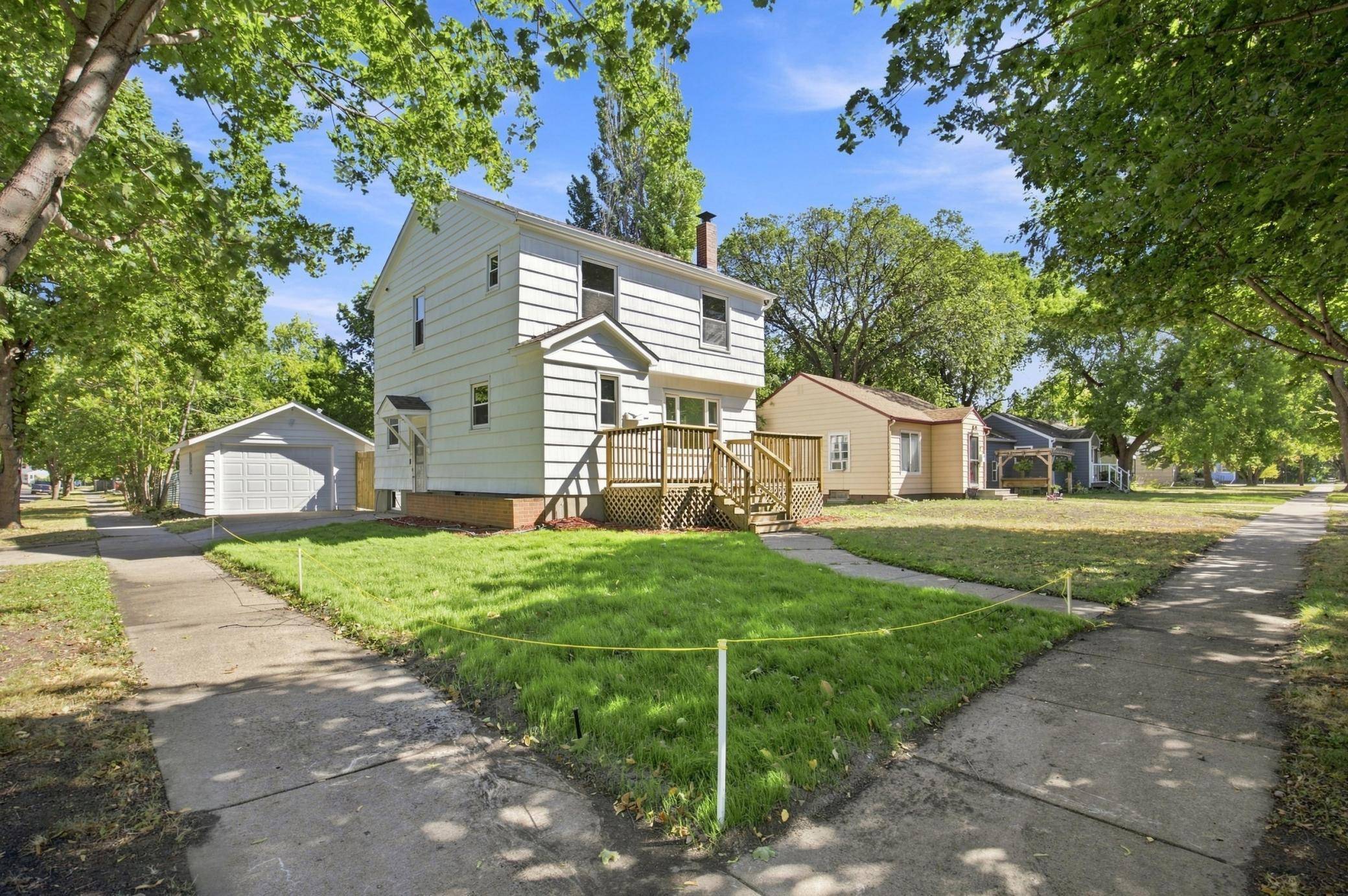 1102 2nd ST S, Moorhead, MN 56560