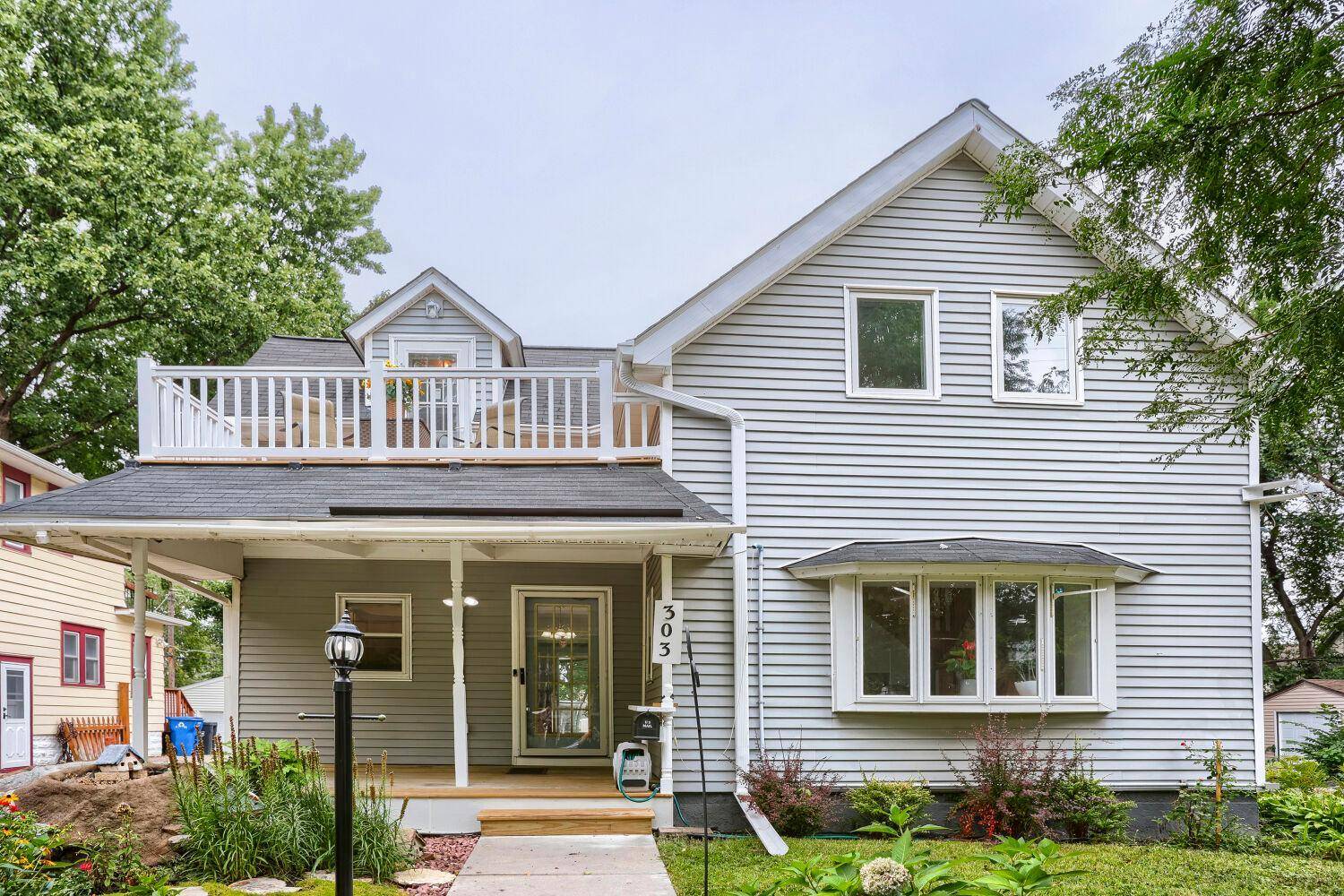 303 Page ST W, Saint Paul, MN 55107