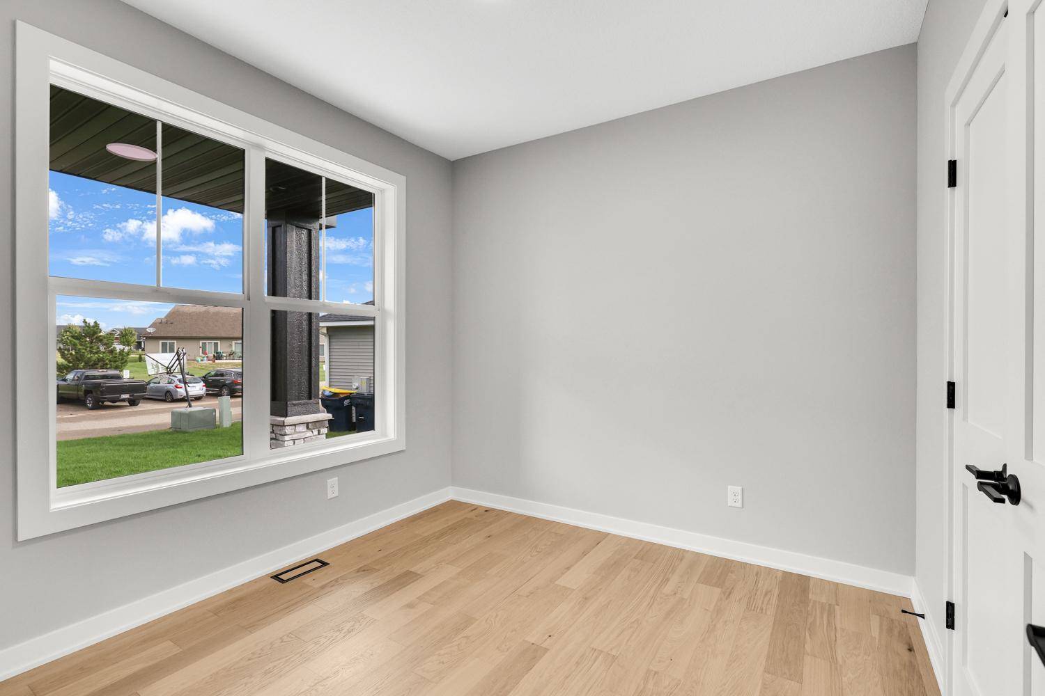 9785 Pinehurst DR, Elko New Market, MN 55020