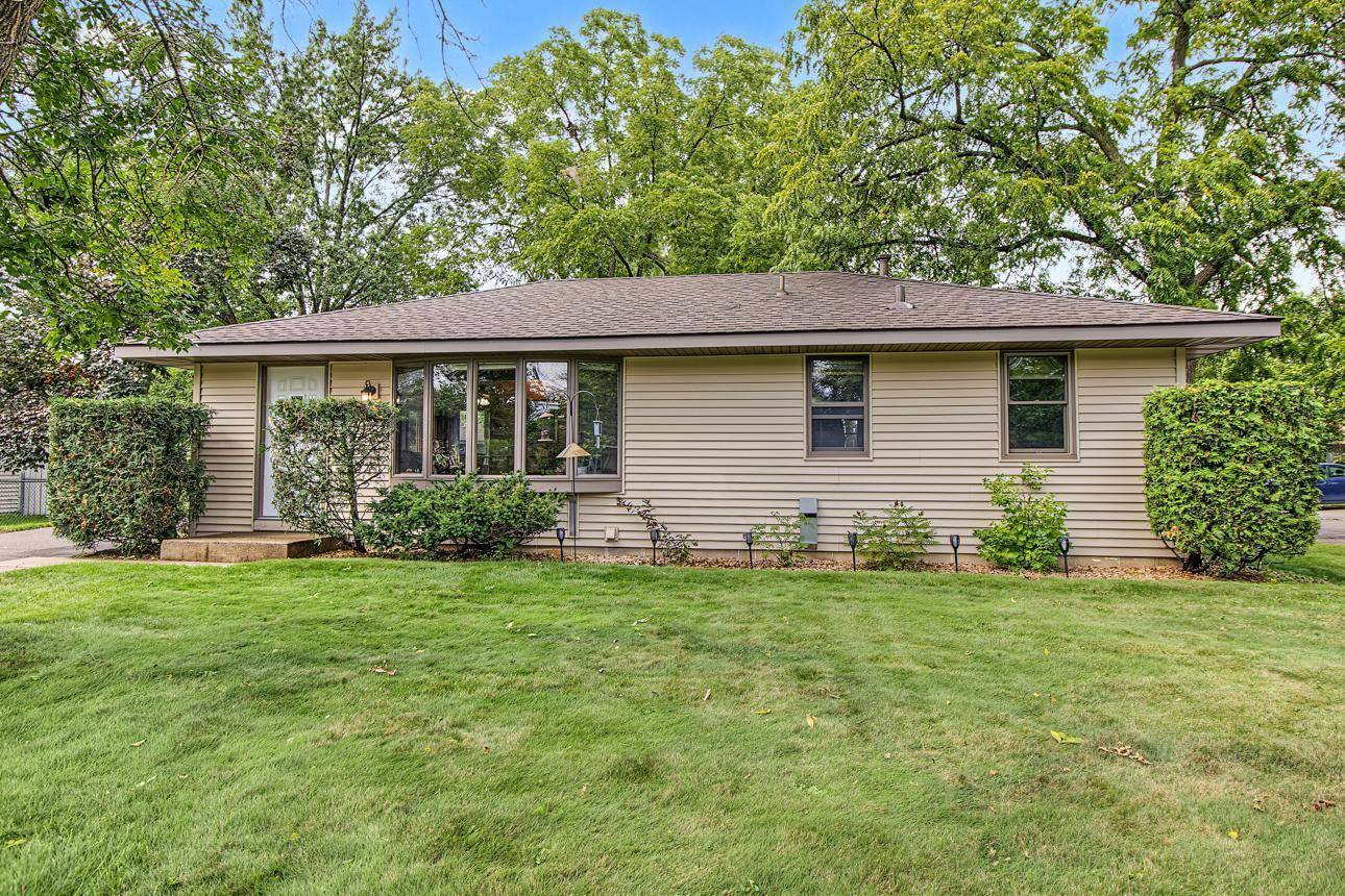 10524 7th ST NE, Blaine, MN 55434