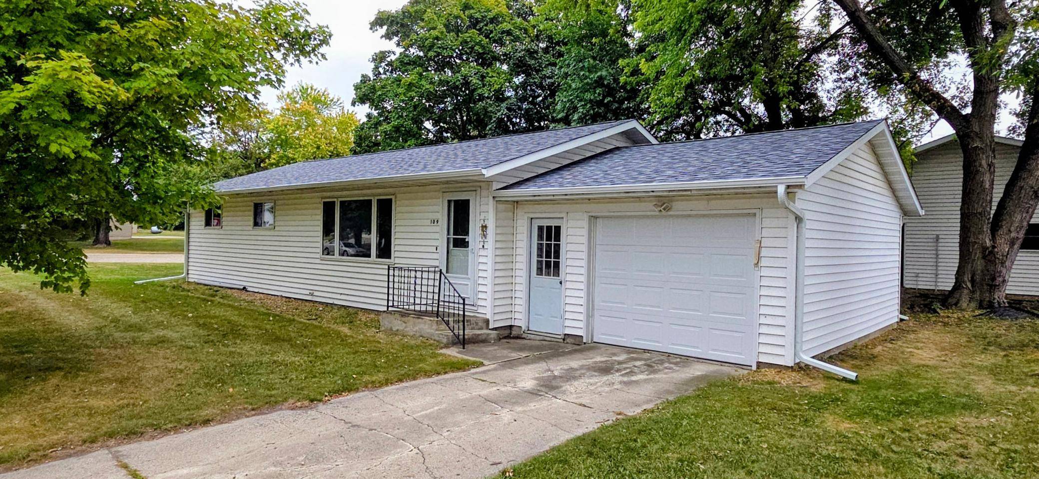 109 Arkansas AVE, Hoffman, MN 56339