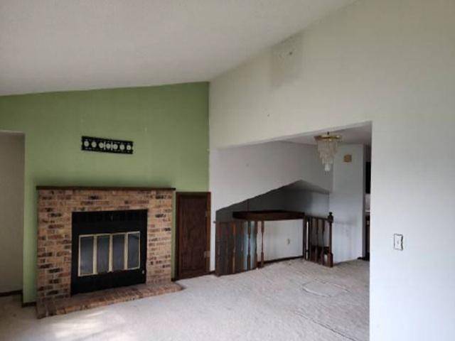 3584 Brookdale DR N, Brooklyn Park, MN 55443