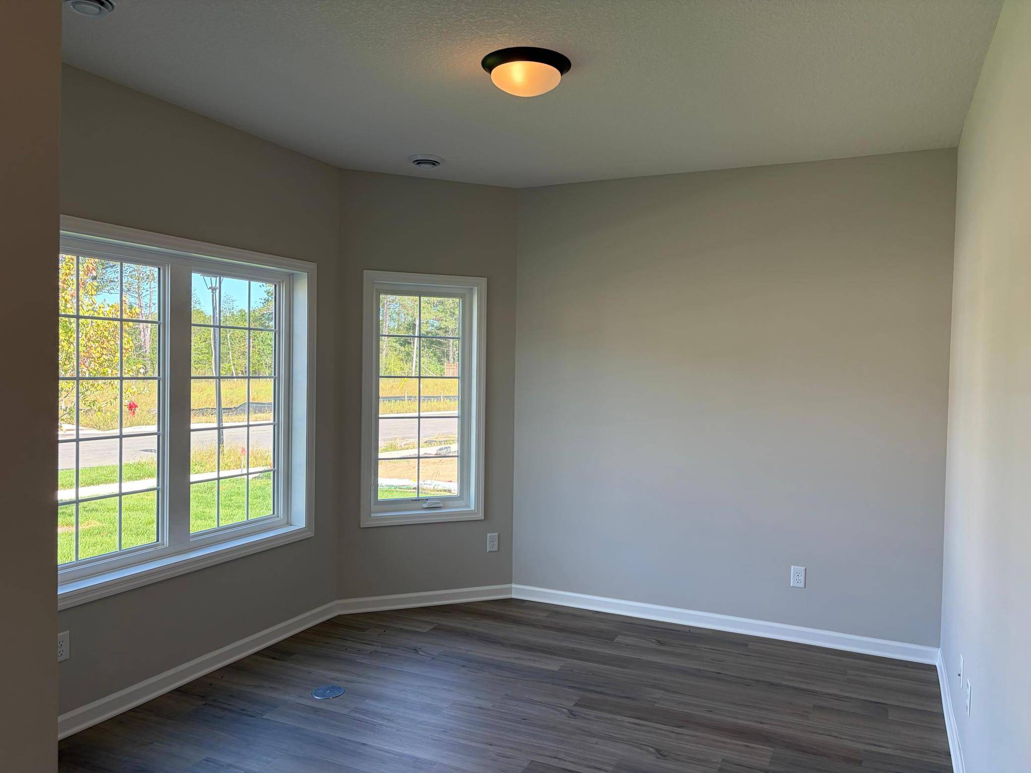 8199 Haywood DR, Lino Lakes, MN 55014