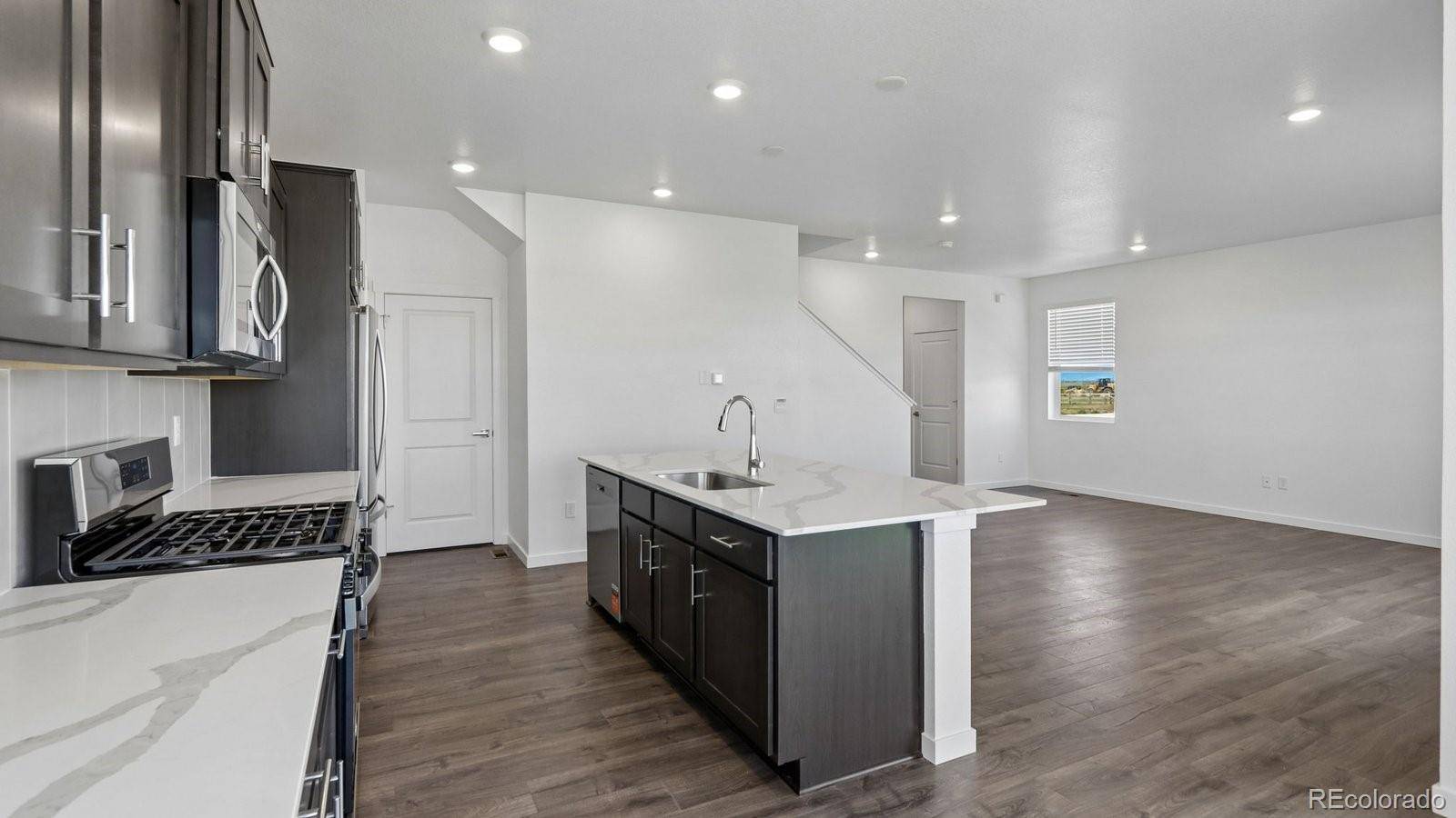 1923 Sorghum WAY, Johnstown, CO 80534