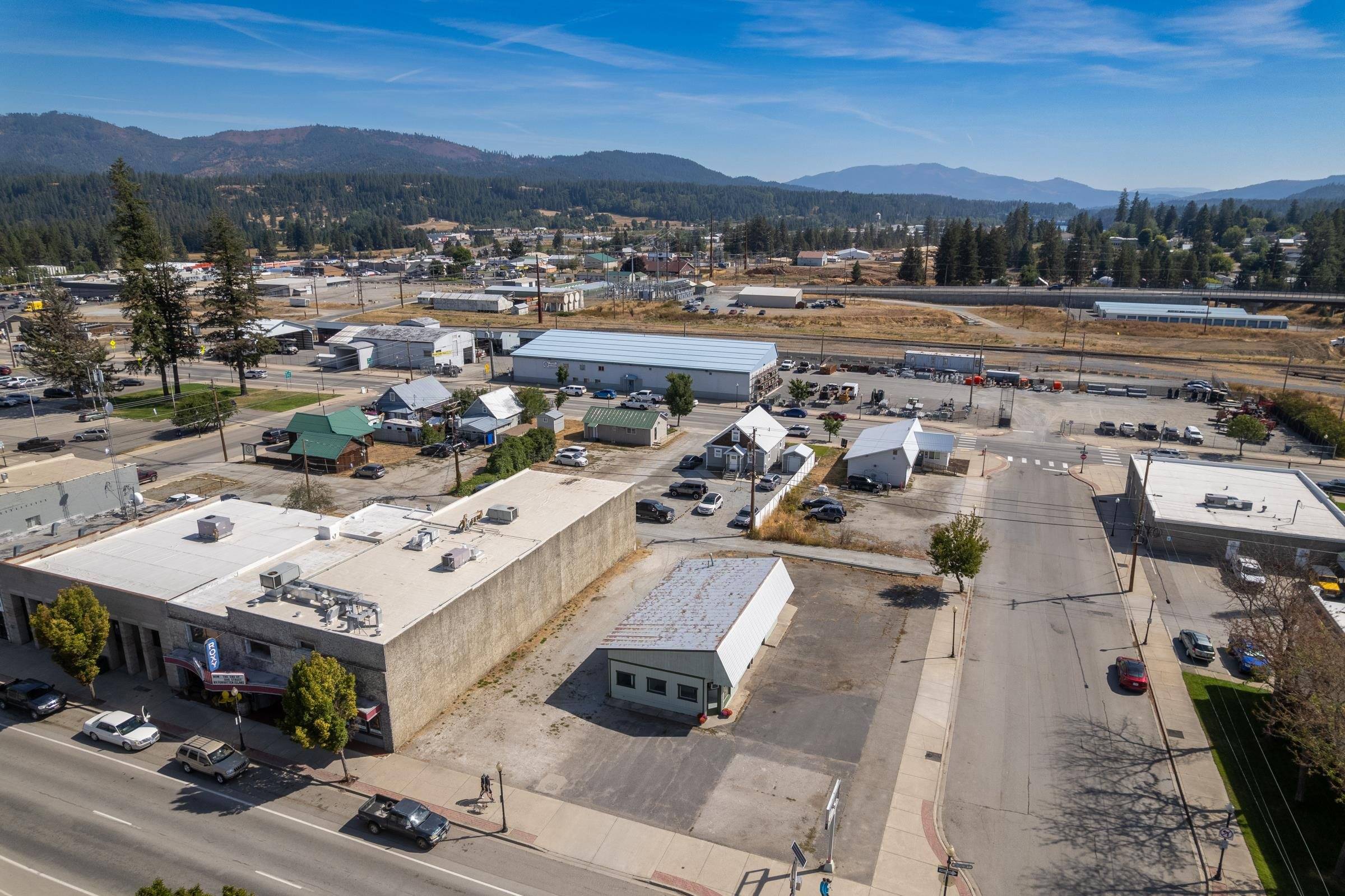 128 S Washington Ave, Newport, WA 99156