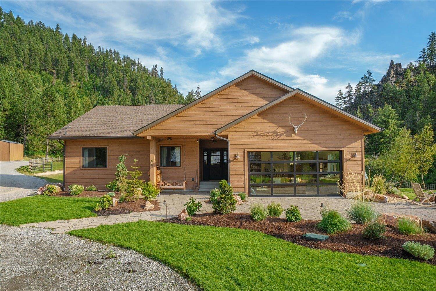 822 Little Spokane River Rd, Newport, WA 99156