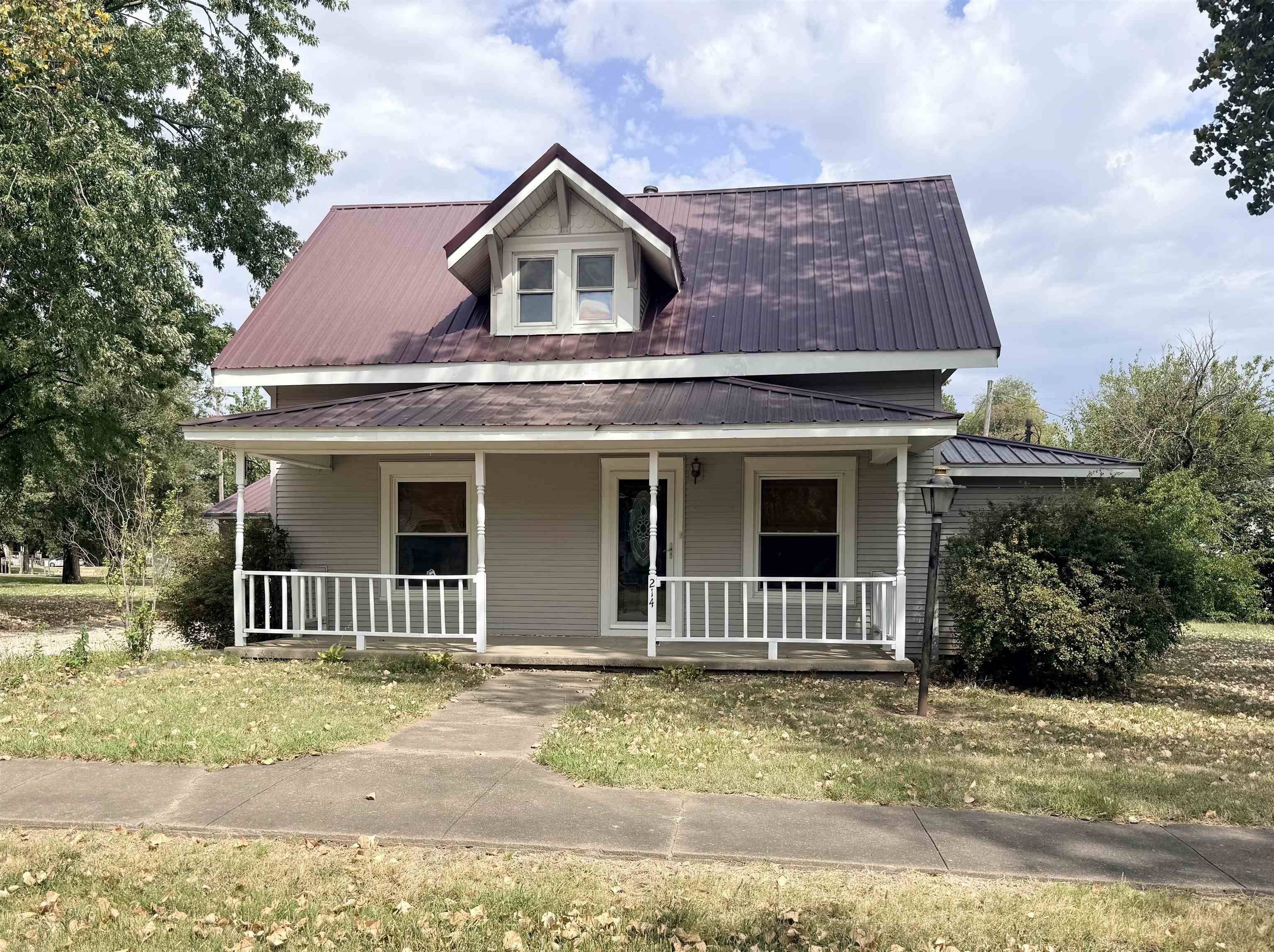 214 W Main, Lincolnville, KS 66858