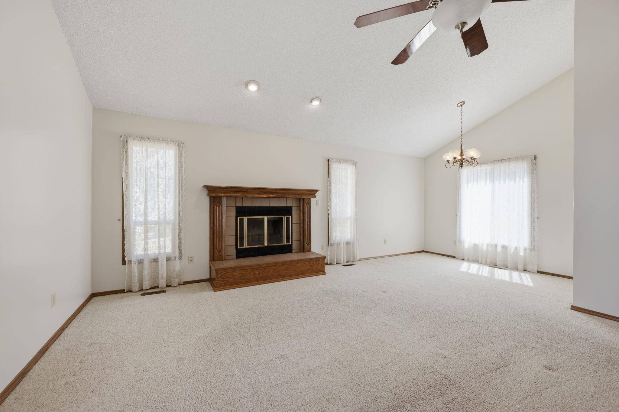 1304 N Jay Ct., Derby, KS 67037-2833