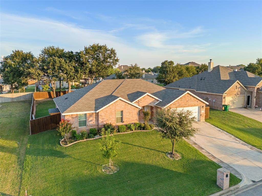 3733 Cecelia Lane, Forest Hill, TX 76140