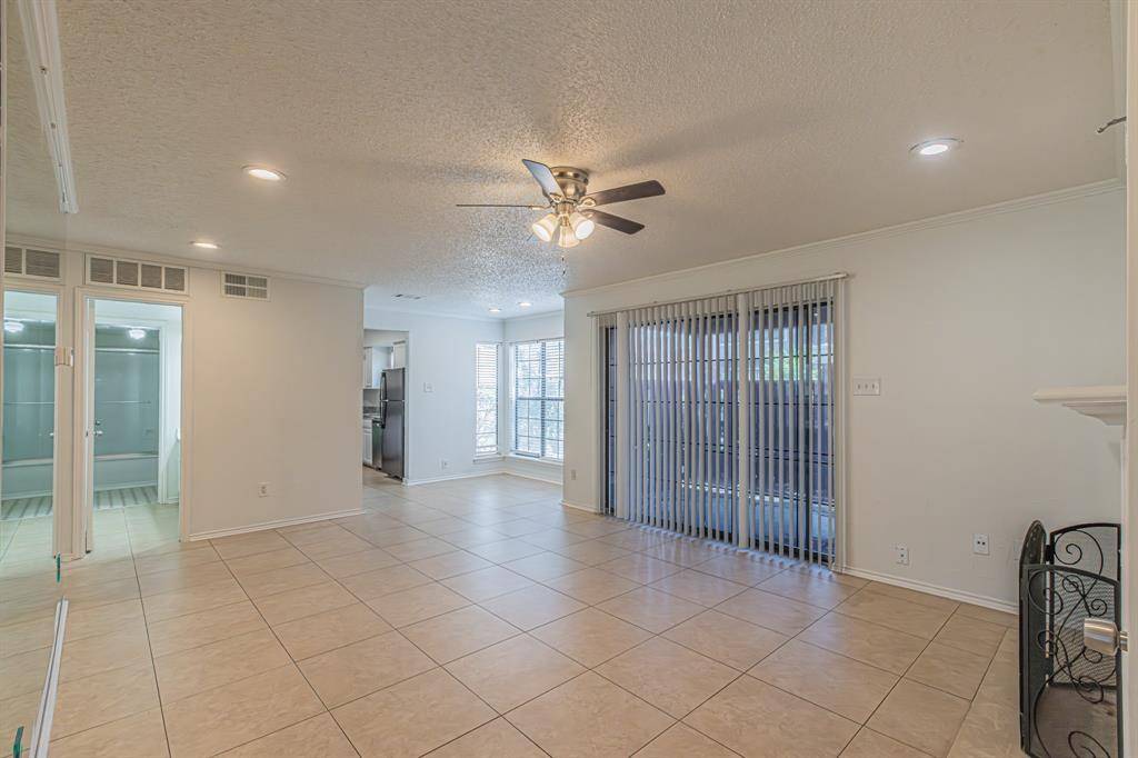 2728 Copper Creek Drive #107, Arlington, TX 76006
