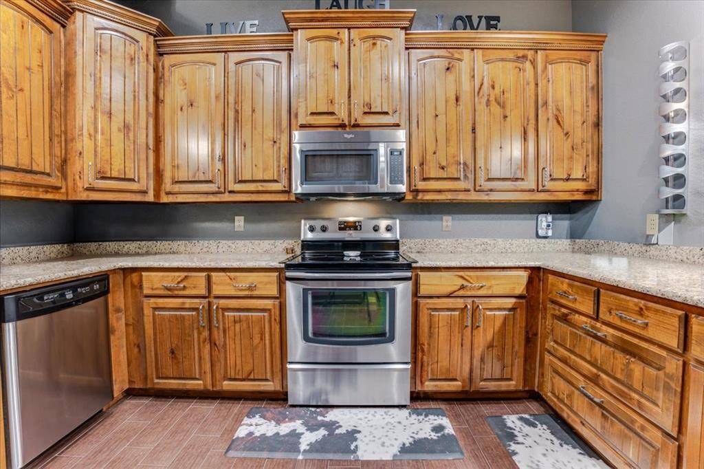115 Turnberry Loop, Graford, TX 76449