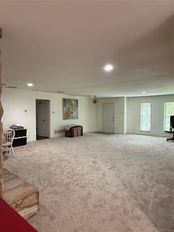 7135 Cosgrove Drive, Dallas, TX 75231