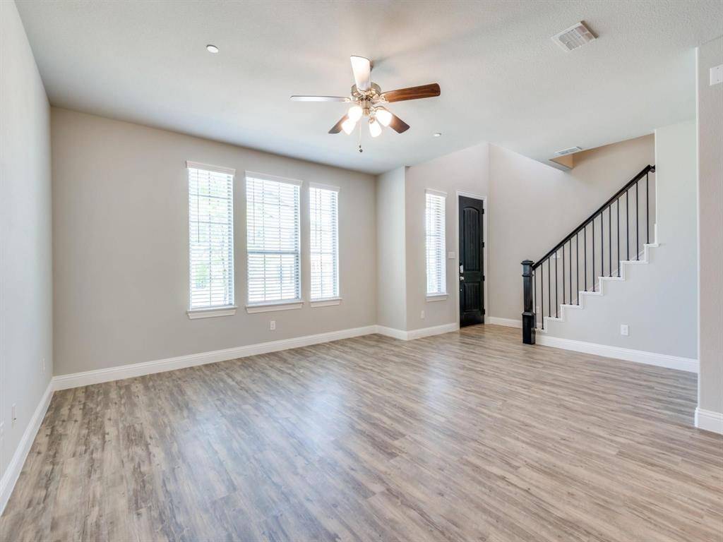 1036 Foxglove Drive, Carrollton, TX 75007