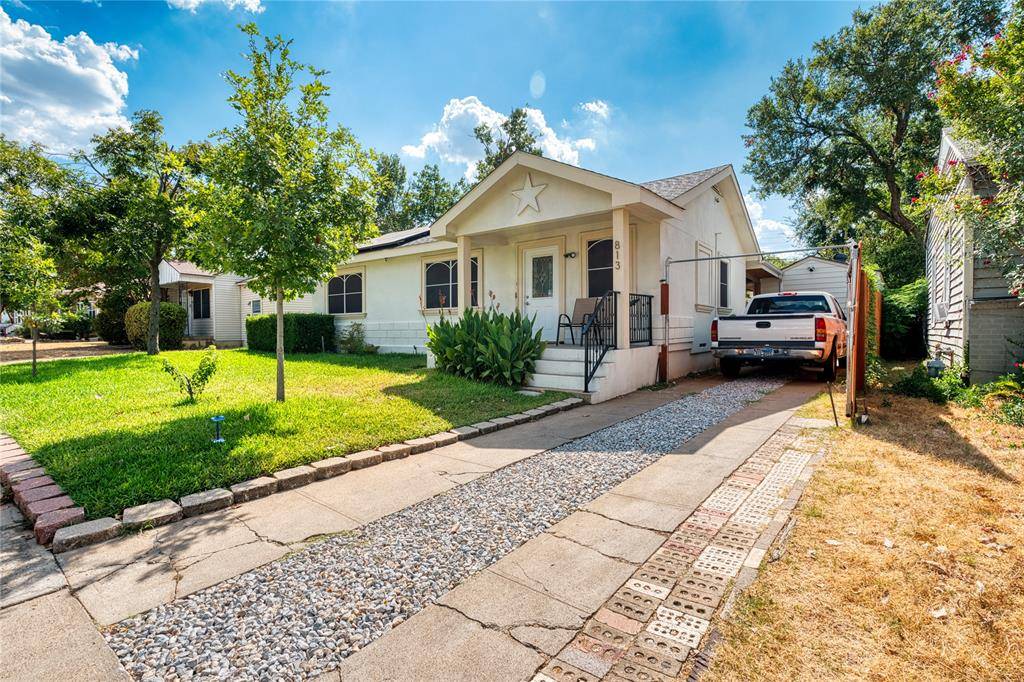 813 Iowa Street, Irving, TX 75060