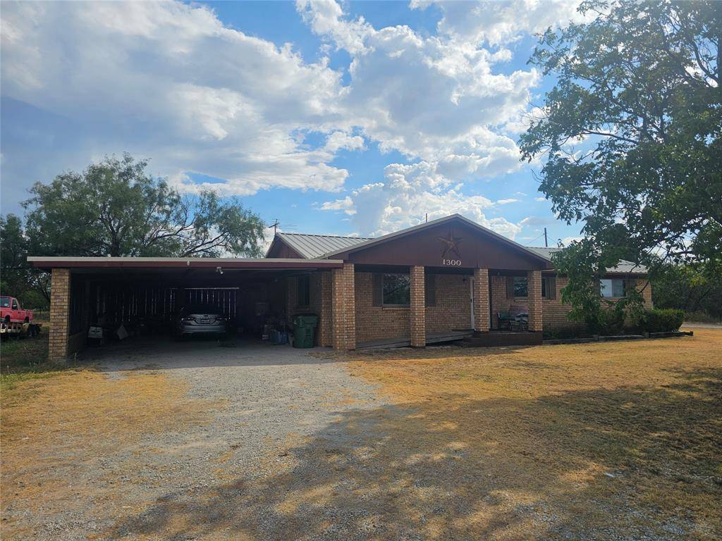 1300 Bailey Street, Coleman, TX 76834