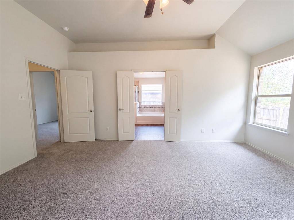 11813 Bellegrove Road, Burleson, TX 76028