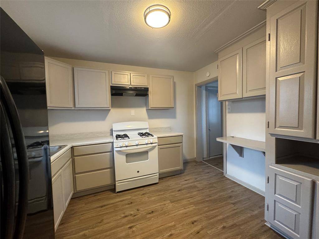310 Avenue J, Dallas, TX 75203