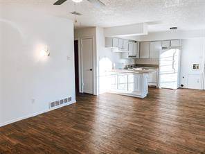 917 Cody Court, River Oaks, TX 76114